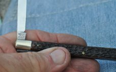 E.Bruckmann Ohligs Solingen 5" Closed Jigged Bone 2 Blade Mint Mirror Polish Bail Brass Liners