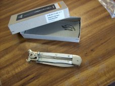 Hubertus Knife Shellpuller Patronenzieher Large Size 11 White Bone UNUSED NIB.