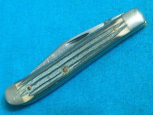 VINTAGE QUEEN STEEL 14 JIGGED DELRIN SMALL TRAPPER FOLDING POCKET KNIFE KNIVES OLD