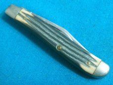 VINTAGE QUEEN STEEL 14 JIGGED DELRIN SMALL TRAPPER FOLDING POCKET KNIFE KNIVES OLD