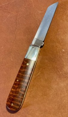 A. Wright & Son, Traditional BARLOW-LAMBSFOOT with Snakewood scales and Lambsfoot Blade.