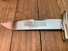Queen Cutlery Swing Guard Amber Carved Stag Bone