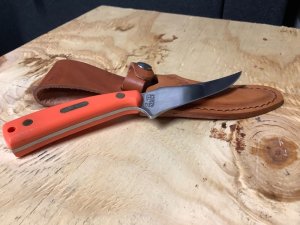 Schrade Sharpfinger in orange