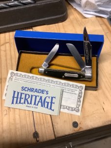 Schrade Heritage series small stockman in green bone