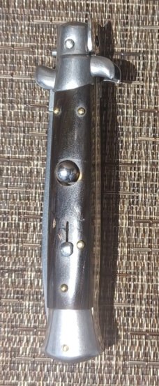 MINT CONDITION FRANK BELTRAME 9INCH SWIVEL BOLSTER WITH BUFFALO HORN 