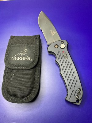 Gerber Auto 06 Automatic Knife S30V Drop Point w/ Carry Case