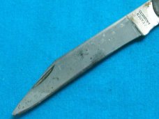 VINTAGE FANCY HANDLE LEADER PRODUCTS FOLDING POCKET TOOTHPICK TICKLER FISH KNIFE KNIVES OLD GREEN