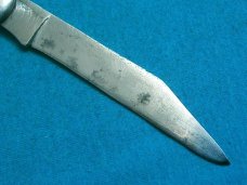 VINTAGE FANCY HANDLE LEADER PRODUCTS FOLDING POCKET TOOTHPICK TICKLER FISH KNIFE KNIVES OLD GREEN