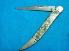 VINTAGE FANCY HANDLE GERMANY FOLDING POCKET TOOTHPICK TICKLER FISH KNIFE KNIVES OLD GREEN