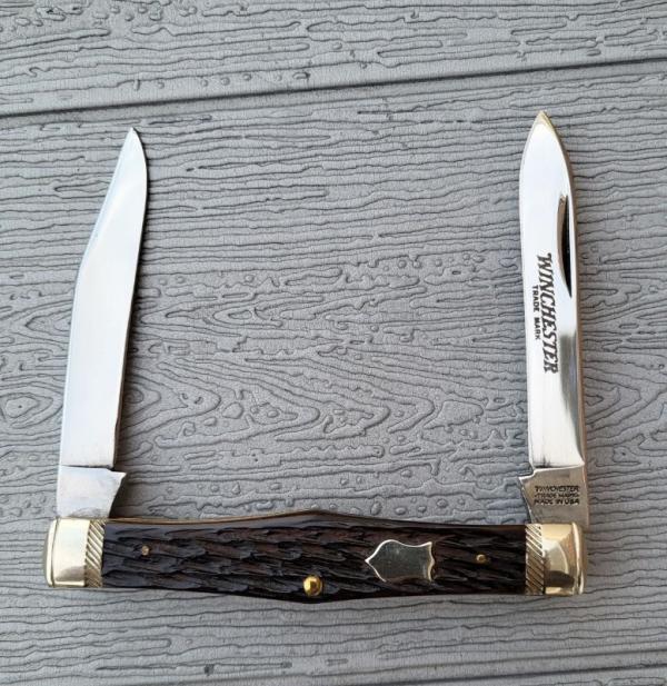 Winchester Trademark, USA 1988, 2967 Swell Center Moose Knife Winchester Trademark, USA 1988, 2967 Swell Center Moose Knife