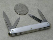 E Bruckmann Solingen Germany Pearl Small 4 Blade Pen Knife - C. 1891-1956