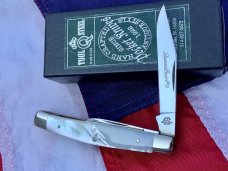 Queen #2 Jack Knife w/ Great Mother of Pearl Handles! Queen Pearl #2 Blade Etch -NOS