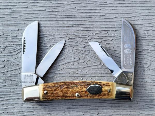 Bulldog Brand Made in Solingen, Germany Double Dogs Head Congress, Very Nice Stag
