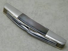 United Cutlery UC344 Surgical Steel Japan Black Pearl Lincoln 6 Blade Medium Congress Knife