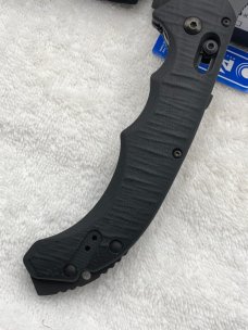 Benchmade 8600BK Auto Bedlam That Has Become A Classic- Discontinued Rare And Hard To Find