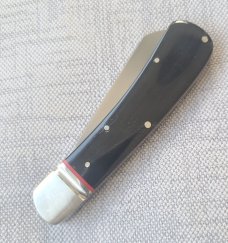 Robbie Ferreira Buffalo Horn Sheepsfoot Curved Jack..N690..4".. fluted bolsters ..Ostrich slip