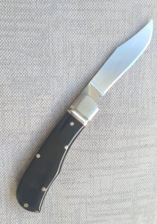 Robbie Ferreira Buffalo Horn Lanny...Buff Shield....N690..4".. fluted bolsters ..Ostrich slip