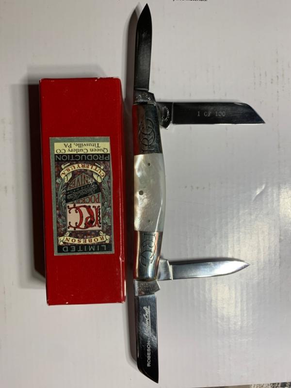 Queen, cutlery Robertson, Mastercraft, pearl with nickel silver bolsters, one of 100 Queen, cutlery Robertson, Mastercraft, pearl with nickel silver bolsters, one of 100