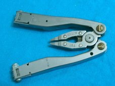 SCHRADE USA MULTITOOL MULTI TOOL PLIERS KNIFE KNIVES SAW FILE SCREWDRIVER 21 FUNCTION