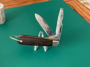 VINTAGE KUTMASTER 2 BLADE STOCKMAN FOLDING POCKET KNIFE MADE IN UTICA NY USA