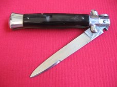 Vintage TRANSITIONAL Italian STILETTO Horn Switchblade Knife.