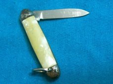 VINTAGE USA FOLDING POCKET WATCH FOB PEN JACK KNIVES OLD