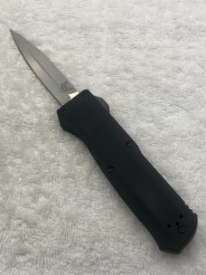 Benchmade 4700 Precipice Double Action Out The Front Automatic Knife New In Box Discontinued