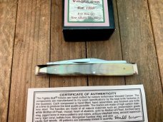 Wendell Carson Fighting Bull Doctor’s Knife Black Lip Pearl 2006 Drop Dead Gorgeous!
