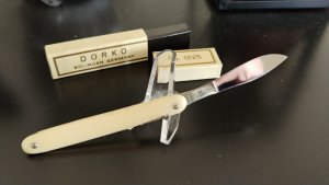 FRENCH ? SCALPEL with BOX 