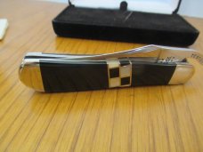 Case XX 2002 Exotic Jet Stone& Mother of Pearl Russlock Pattern # EX1953L SS