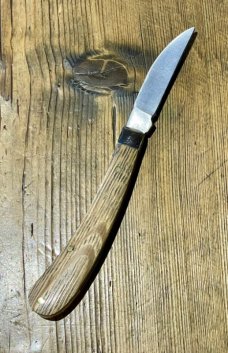 A Wright & Son, "Ettrick" Swayback with Whisky barrel Oak scales