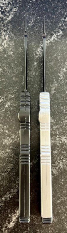 2 Microtech Halo 3 Clone Out The Front (OTF) Switchblade Knives, Unused 
