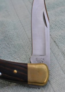 Buck 110 Year 2007 Never Used Or Honed Buck Fabric Sheath Storage Marks Some Tarnish
