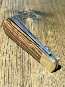 Michael May Traditional Lambsfoot with Becote scales and Lambsfoot blade
