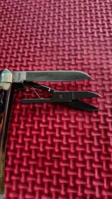 Schrade Uncle Henry