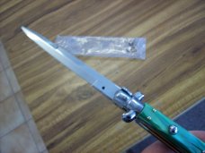 Renzo Beltrame 11" Stiletto Automatic Swivel Bolster Green Pearlex Handles Beauty!