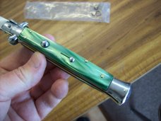 Renzo Beltrame 11" Stiletto Automatic Swivel Bolster Green Pearlex Handles Beauty!