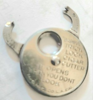 VINTAGE CIGAR CUTTER TRICK LOCK OPENS WHEN YOU DON'T LOOK
