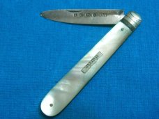 VINTAGE ANTIQUE H&T SILVER HALLMARK ENGLAND PEARL SLEEVEBOARD FOLDING POCKET FRUIT KNIFE KNIVES OLD