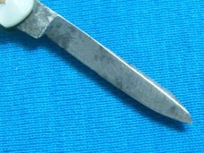 VINTAGE ANTIQUE FLOWER PETAL STAR STAMP PEARL FOLDING POCKET QUILL PEN KNIFE KNIVES OLD