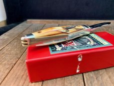 Robeson Mastercraft by Queen Humpback Whittler Stag 