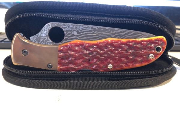 Spyderco C10JBOP Endura with Polished Orange Jigged-Bone Scales Spyderco C10JBOP Endura with Polished Orange Jigged-Bone Scales
