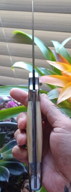 Muhammad Afaaq switchblade 