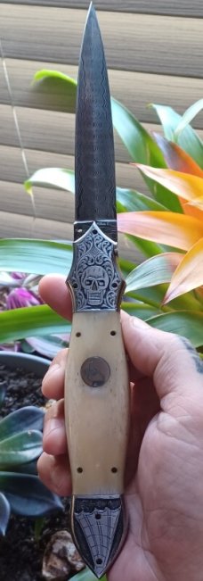 Muhammad Afaaq switchblade 