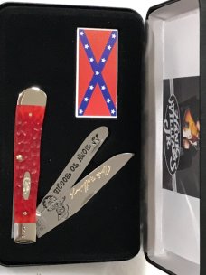 New Case XX USA Hank Williams Jr.Dark Red Bone Trapper Deep Color Etched Blades,4-1/8” Brand New.