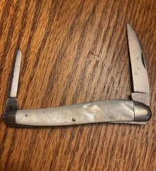 CATTARAGUS WHARNCLIFF GENUINE PEARL