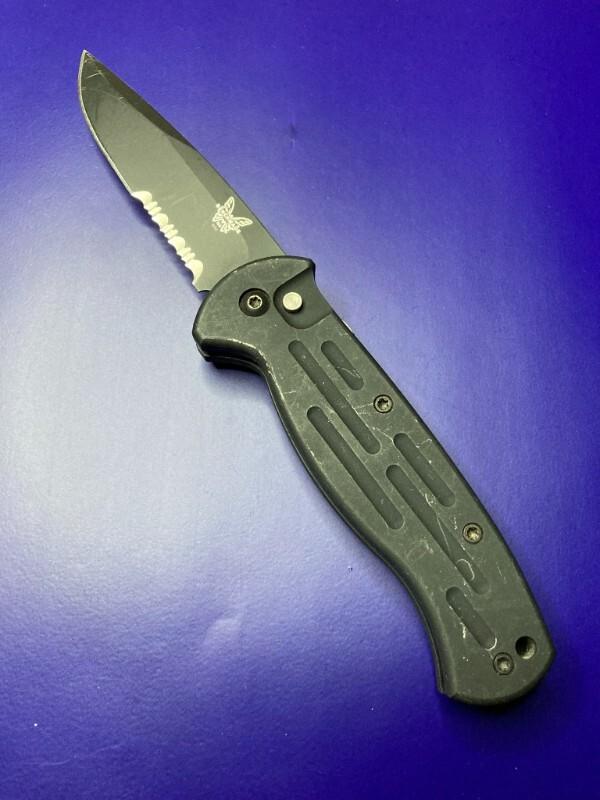 Benchmade 9050 Automatic Knife Benchmade 9050 Automatic Knife