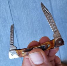 2 5/8" Buck 705 USA Custom Made by G. Thomas Gulick 12-25-1981 Pocket Knife in Box