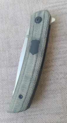 Jared Oeser F22 Flipper by Reate..4.5 clsd..Micarta..Black PVD accents...M390 
