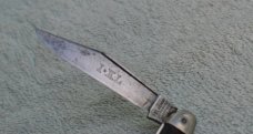 IXL 2 Blade 1970's Sheffield England Light Use Federal Shield Jigged Handles Nickel Bolsters